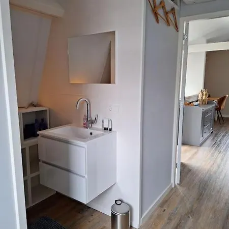 De Pottenbakkerij Apartment *